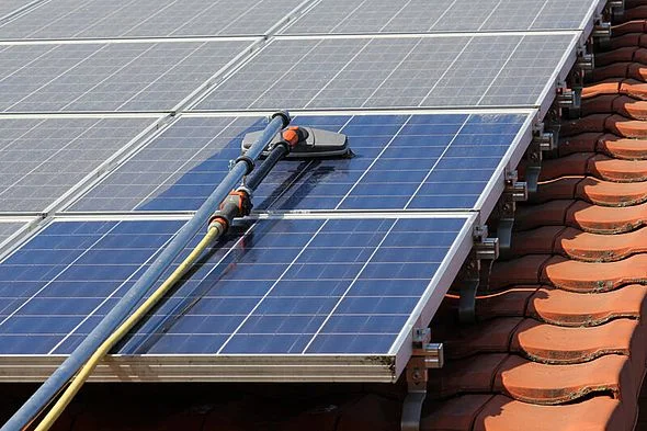 Reinigung von Photovoltaik-Modulen